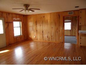 131 Genevieve Lane - Photo 4