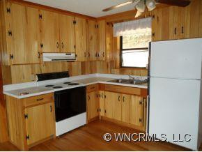 131 Genevieve Lane - Photo 5