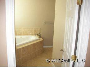902 CHESTNUT MOUNTAIN ROAD - Photo 11