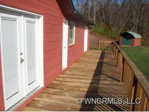 902 CHESTNUT MOUNTAIN ROAD - Photo 3