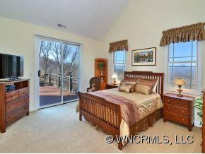 121 SUMMIT HILL ROAD - Photo 12