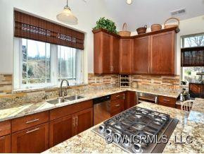 121 SUMMIT HILL ROAD - Photo 8