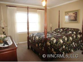 357 MOUNTAIN VALLEY DRIVE - Photo 13