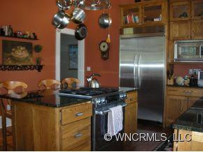 807 FOURTH AVENUE WEST - Photo 2