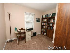 49 Ashwood Dr - Photo 13