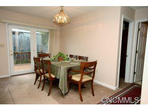 49 Ashwood Dr - Photo 4