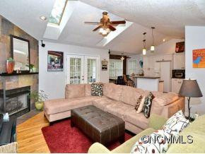 55 CREEKSIDE DRIVE - Photo 4