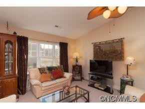 128 Fox Trot Path - Photo 8