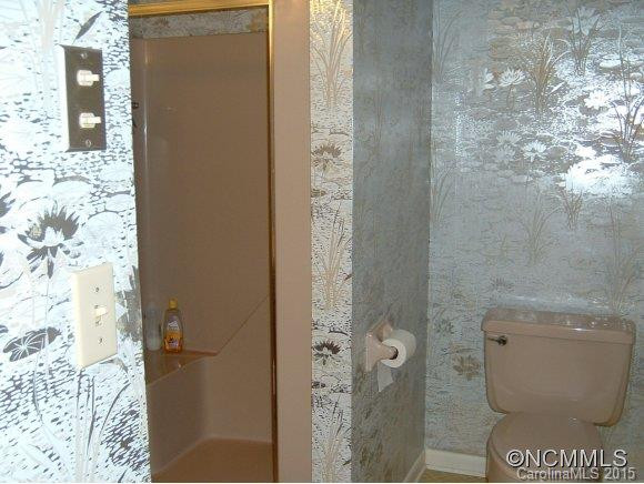 228 Raintree Drive - Photo 5
