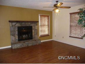 304 Parkway Vista Drive - Photo 3