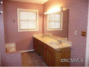 304 Parkway Vista Drive - Photo 9