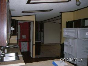 1818 NEWFOUND ROAD - Photo 10