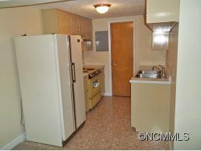 55 Brookside Drive Apt 29 - Photo 4