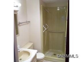 55 Brookside Drive Apt 29 - Photo 8