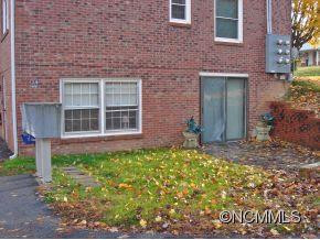 55 Brookside Drive Apt 29 - Photo 10