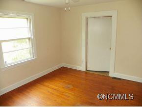 65 BARNARD AVE - Photo 11