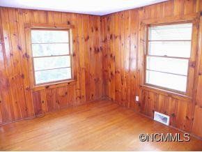 65 BARNARD AVE - Photo 13