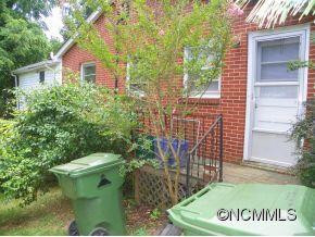 65 BARNARD AVE - Photo 3
