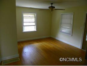 65 BARNARD AVE - Photo 4