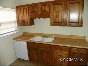 65 BARNARD AVE - Photo 8