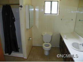 65 BARNARD AVE - Photo 10