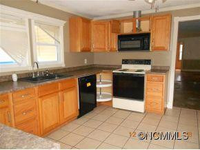 48 Joy Lane - Photo 2