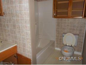 48 Joy Lane - Photo 4