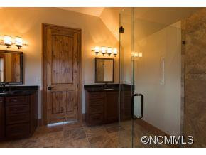  - Photo 11