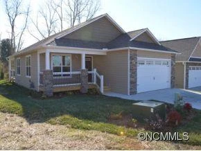 86 WEAVER VILLAGE WALK
