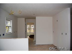 464 Rowland Rd - Photo 2