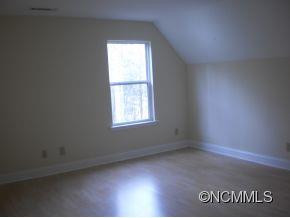 318 Berry Hill Drive - Photo 8