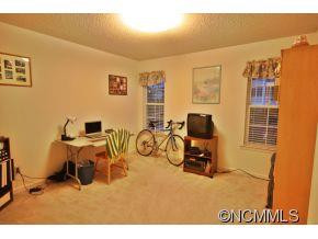 2302 Idle Hour Lane - Photo 9