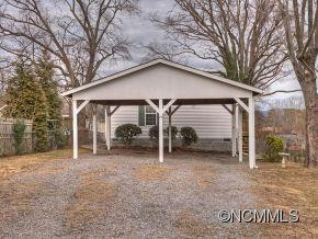 77 Baker Avenue - Photo 2