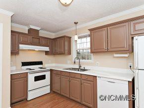 77 Baker Avenue - Photo 5