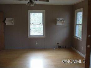 519 SHEPHERD STREET - Photo 2