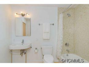 12 South Lexington Avenue #504 - Photo 14