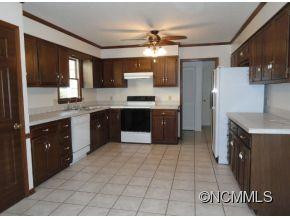 5 TAMARAC TERRACE - Photo 3