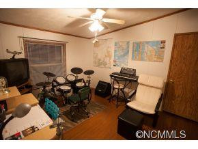 23 Twin Springs Lane - Photo 16
