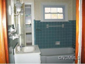 39 INDIAN TRAIL - Photo 5