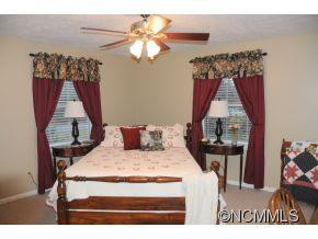 103 Castleton Lane - Photo 16