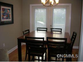 162 Country Place - Photo 4
