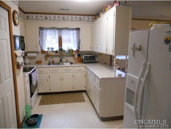 43 L and E Meadows Drive - Photo 14