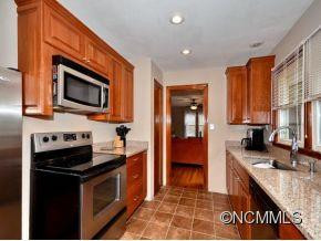 204 MOUNTAIN VIEW RD - Photo 4