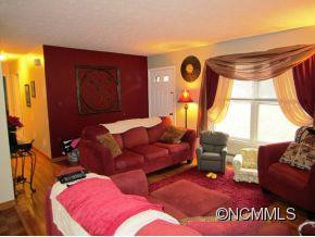111 Oaken Hill Place - Photo 3