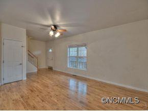 295 ELLEN AVENUE - Photo 2