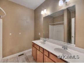 295 ELLEN AVENUE - Photo 6
