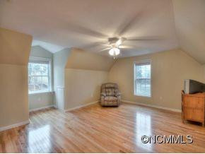 295 ELLEN AVENUE - Photo 9