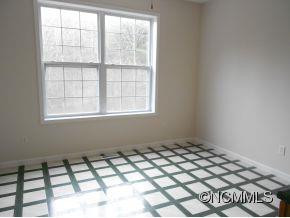 41 Talmadge - Photo 4