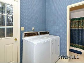 303 MELISSA WAY - Photo 15