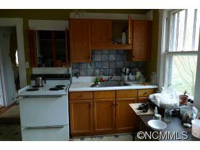 22 Weaver St - Photo 4